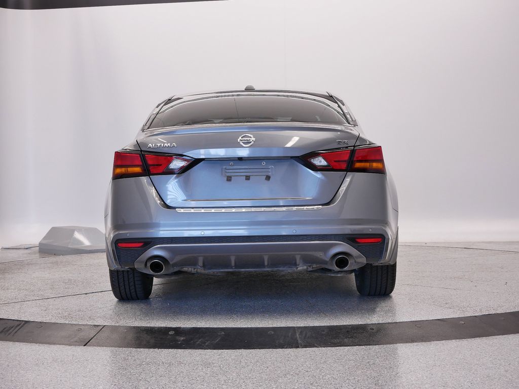 Thumbnail: 2022 Nissan Altima - 4