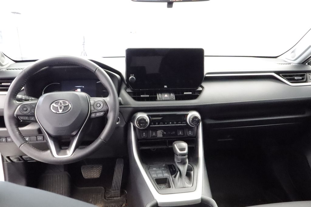 Thumbnail: 2025 Toyota RAV4 - 19