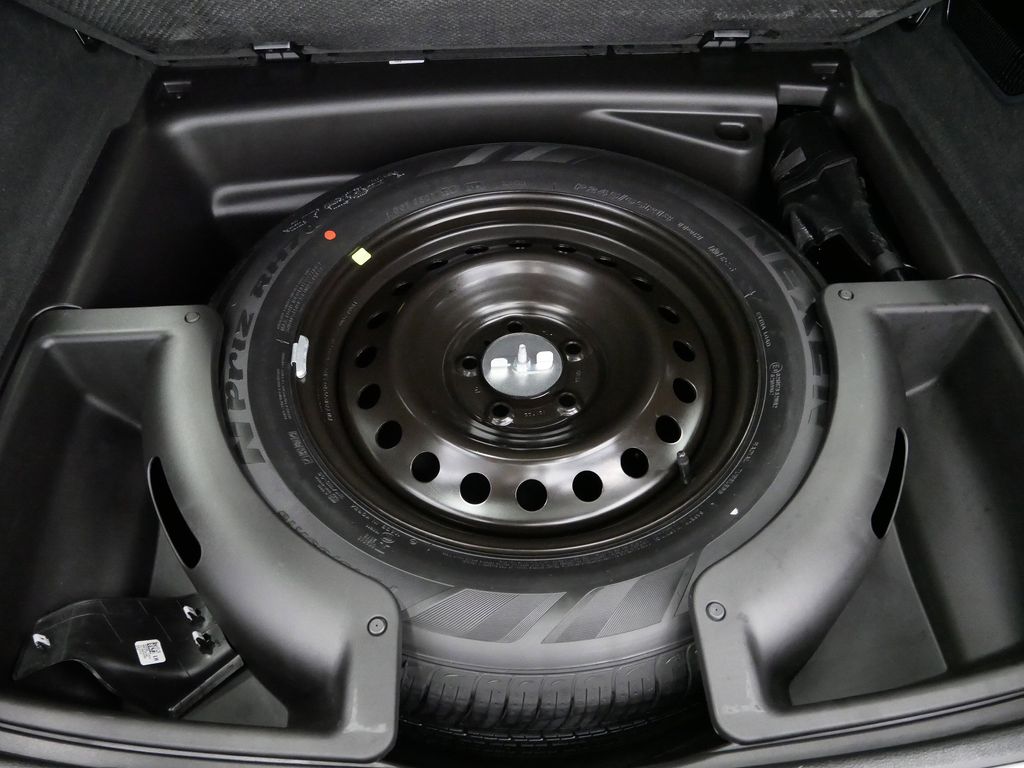 Thumbnail: 2022 Jeep Grand Cherokee - 12