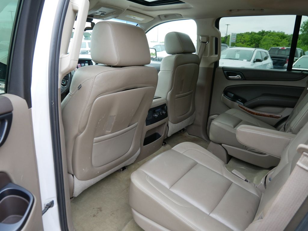Thumbnail: 2016 Chevrolet Tahoe - 4