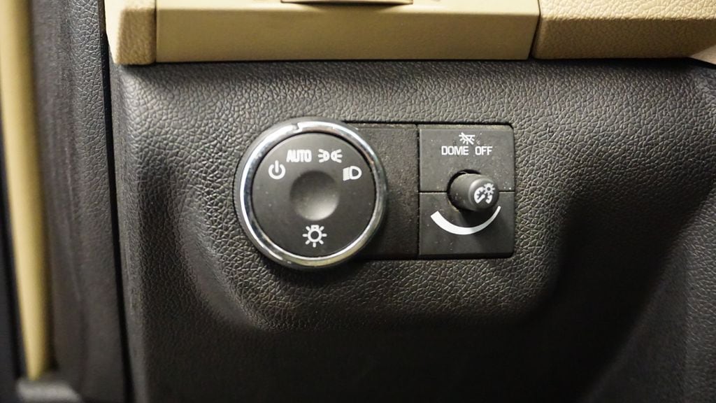 Thumbnail: 2009 Chevrolet Traverse - 27