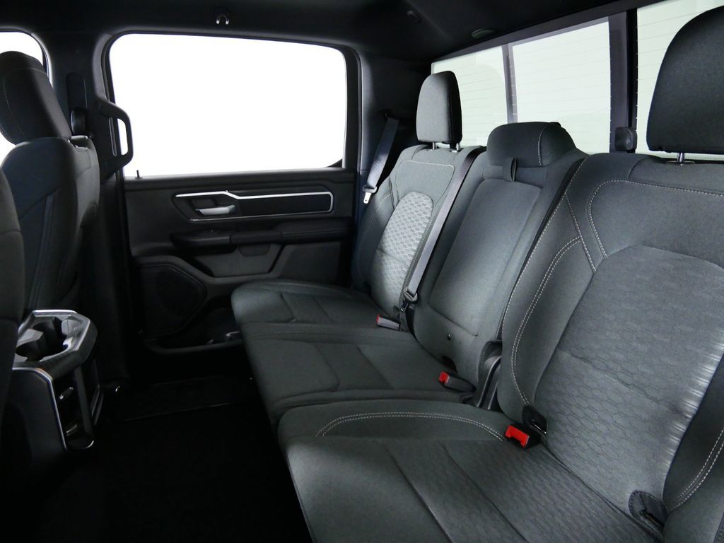 Thumbnail: 2025 RAM 1500 - 32