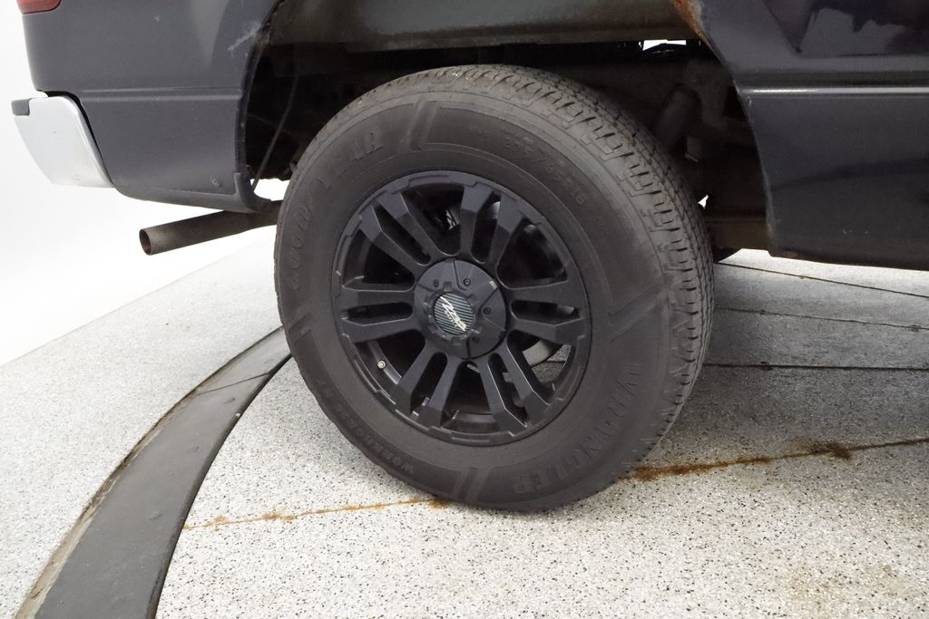 Thumbnail: 2007 Ford F-150 - 17