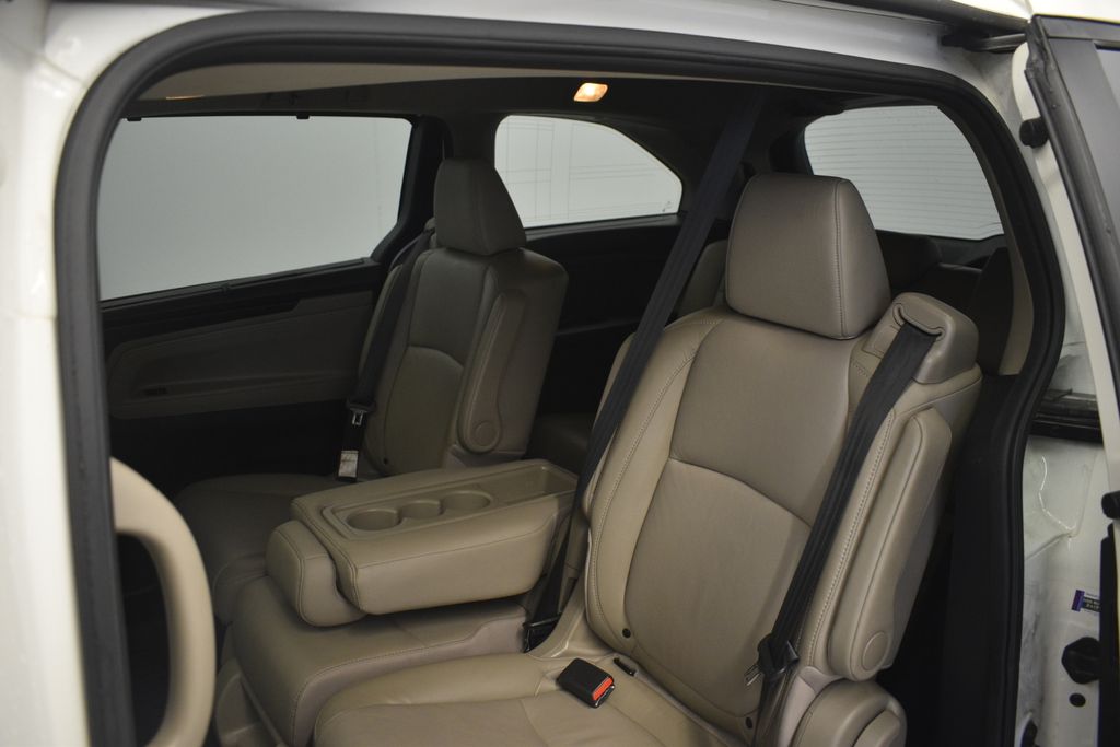 Thumbnail: 2019 Honda Odyssey - 26