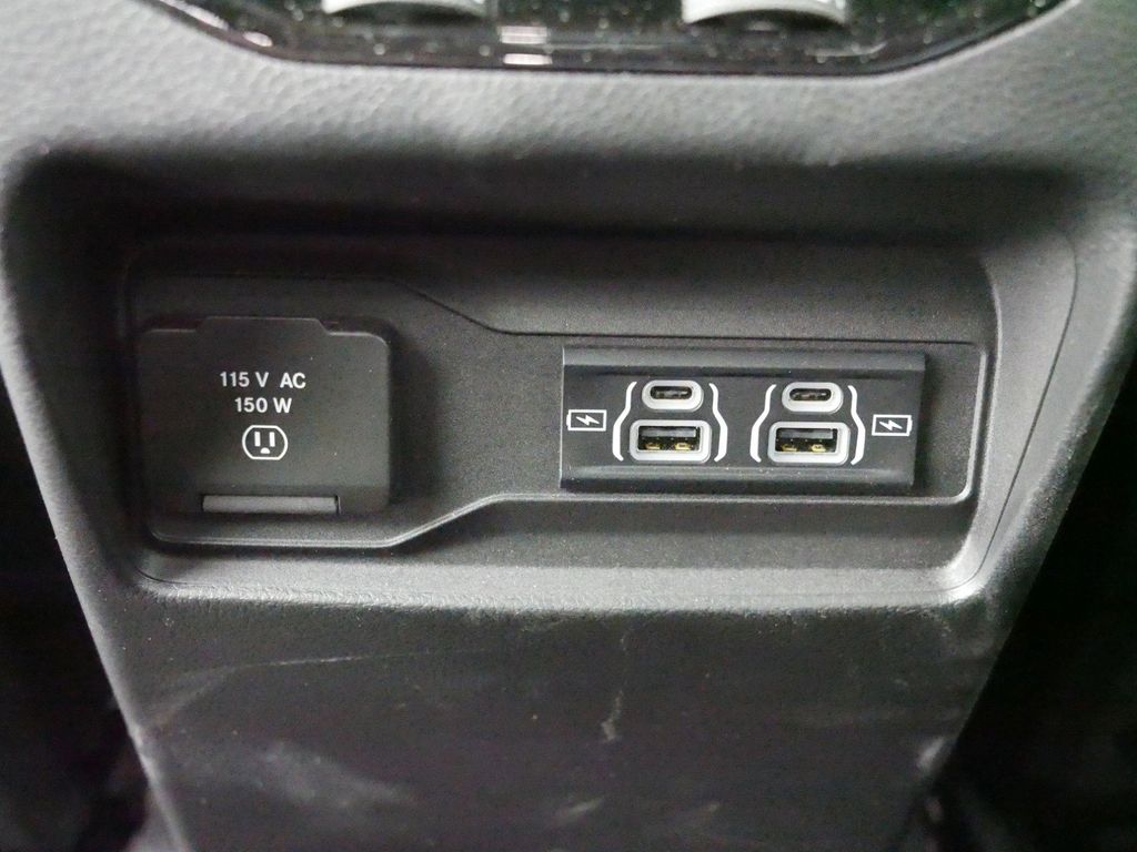 Thumbnail: 2024 Jeep Grand Cherokee - 31