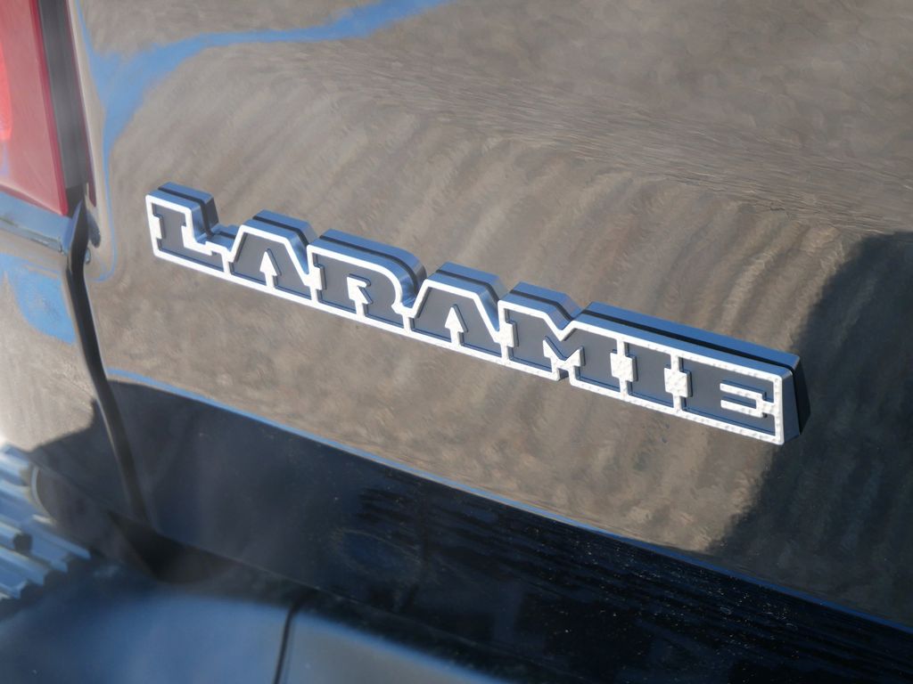 Thumbnail: 2025 RAM 1500 - 18