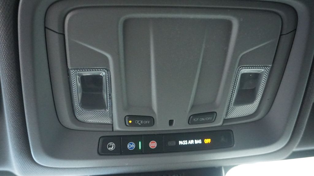 Thumbnail: 2024 GMC Sierra 3500 - 34