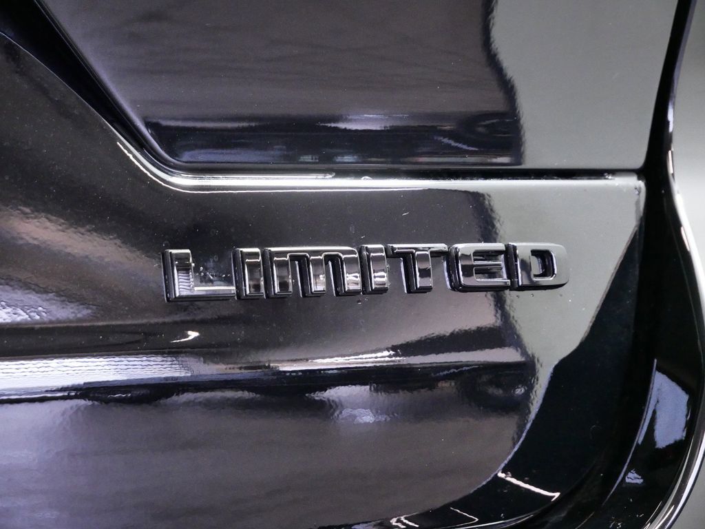 Thumbnail: 2024 Jeep Grand Cherokee - 14