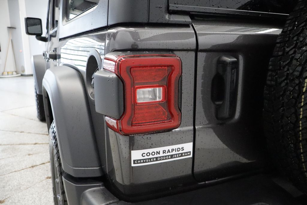 Thumbnail: 2026 Jeep Wrangler - 15