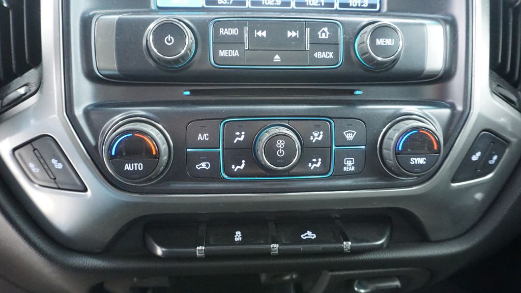 Thumbnail: 2017 Chevrolet Silverado 1500 - 33