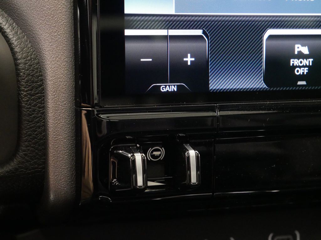 Thumbnail: 2026 RAM 1500 - 40