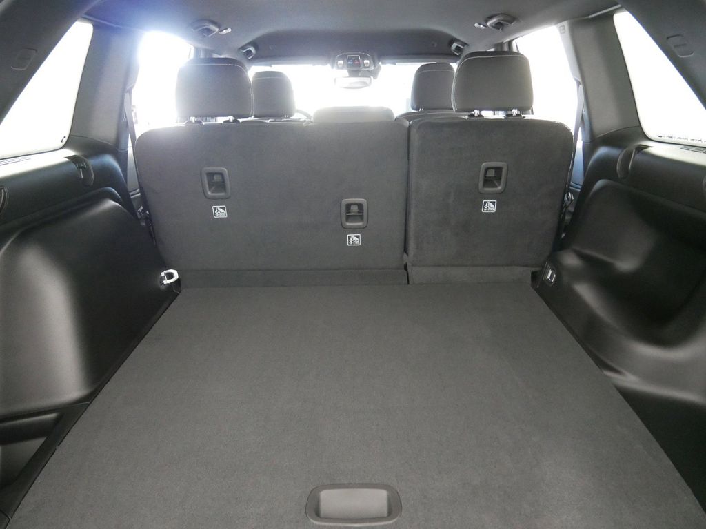 Thumbnail: 2024 Jeep Grand Cherokee - 29