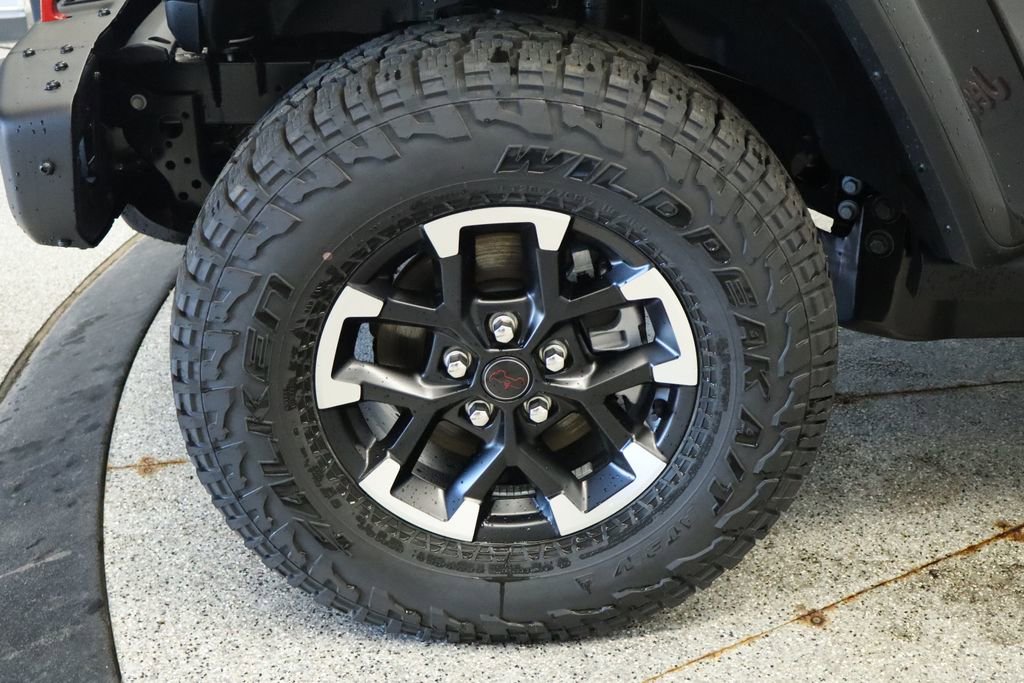 Thumbnail: 2026 Jeep Gladiator - 14