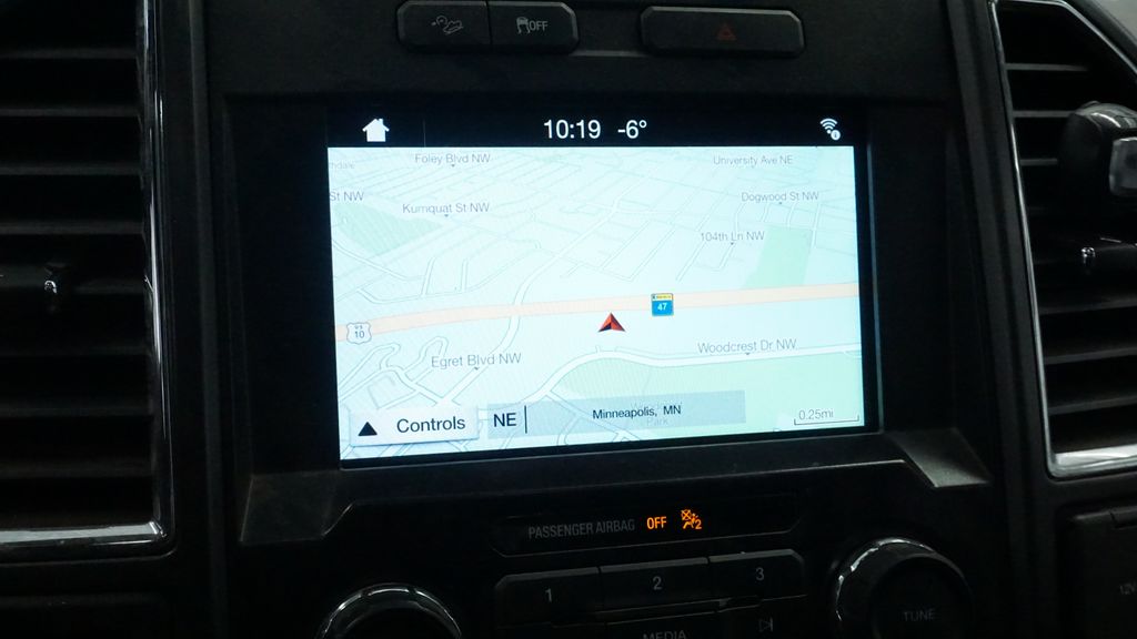 Thumbnail: 2016 Ford F-150 - 32