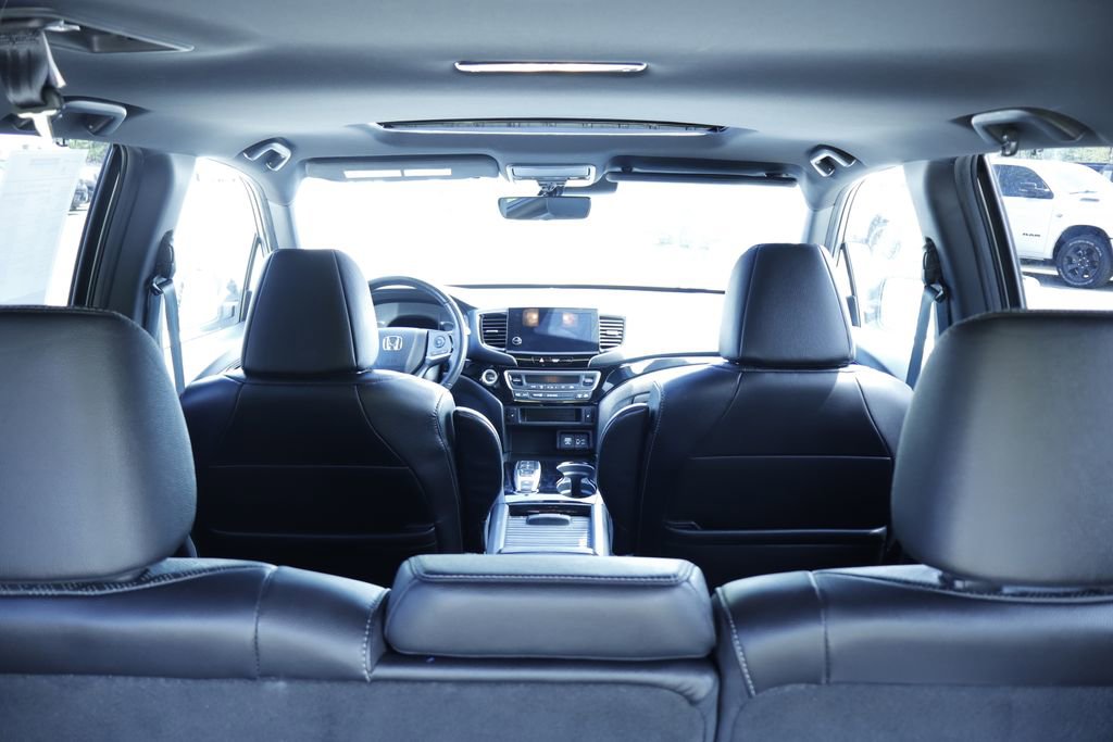 Thumbnail: 2019 Honda Passport - 18