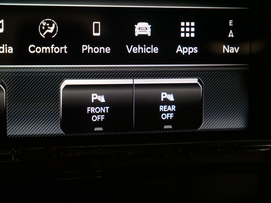 Thumbnail: 2026 RAM 1500 - 35