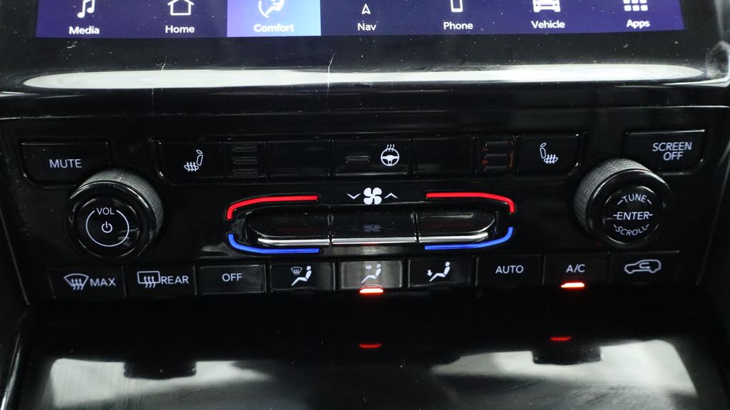 Thumbnail: 2023 Jeep Grand Cherokee - 37