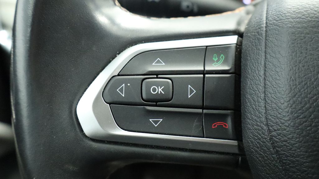 Thumbnail: 2022 Jeep Compass - 34