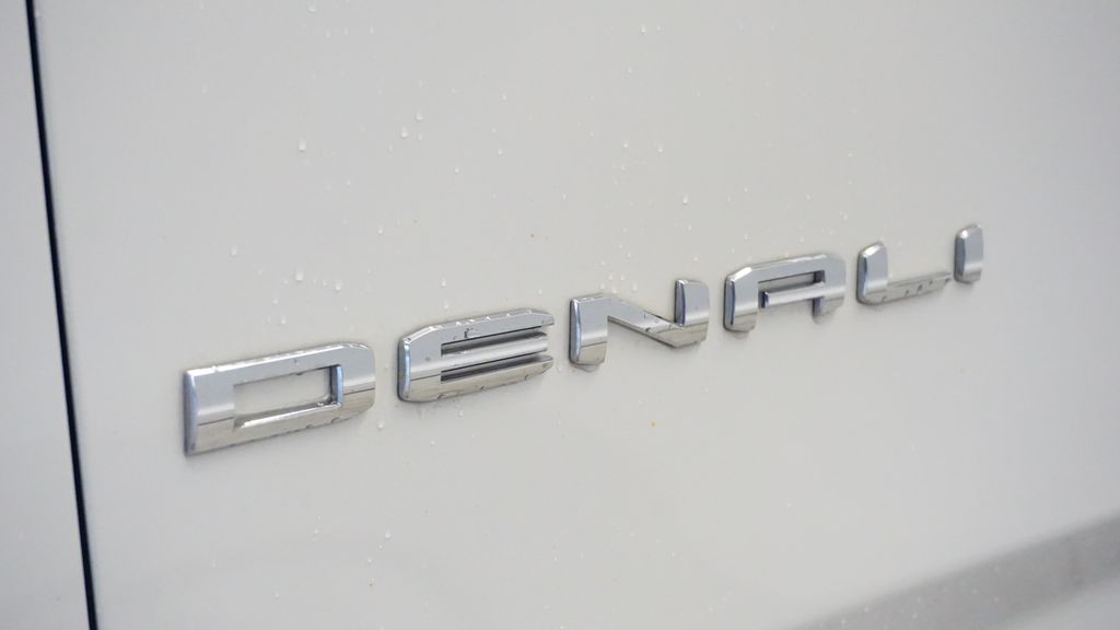 Thumbnail: 2021 GMC Yukon - 13