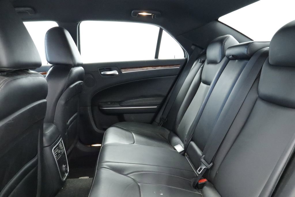 Thumbnail: 2014 Chrysler 300 - 30
