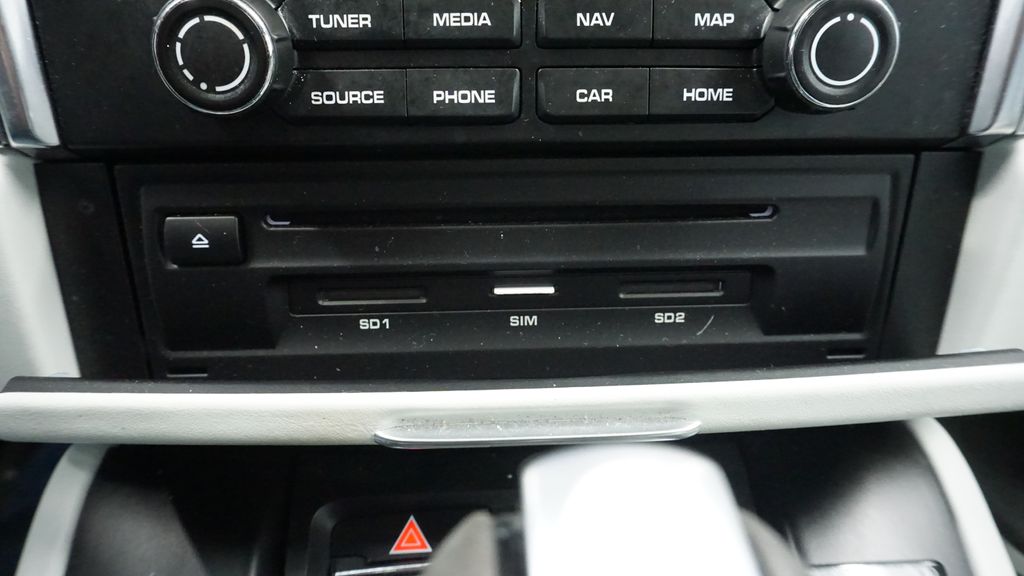 Thumbnail: 2017 Porsche Macan - 37