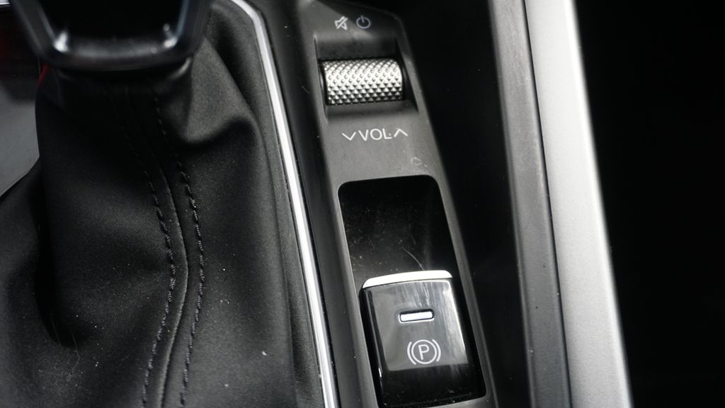 Thumbnail: 2024 Dodge Hornet - 44