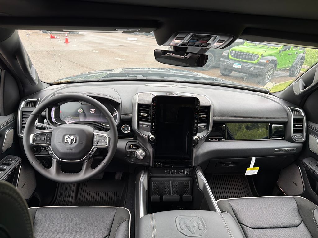 Thumbnail: 2026 RAM 1500 - 17