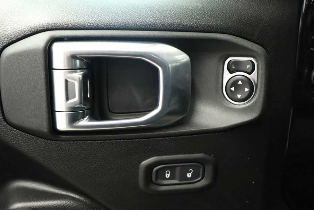 Thumbnail: 2026 Jeep Gladiator - 31