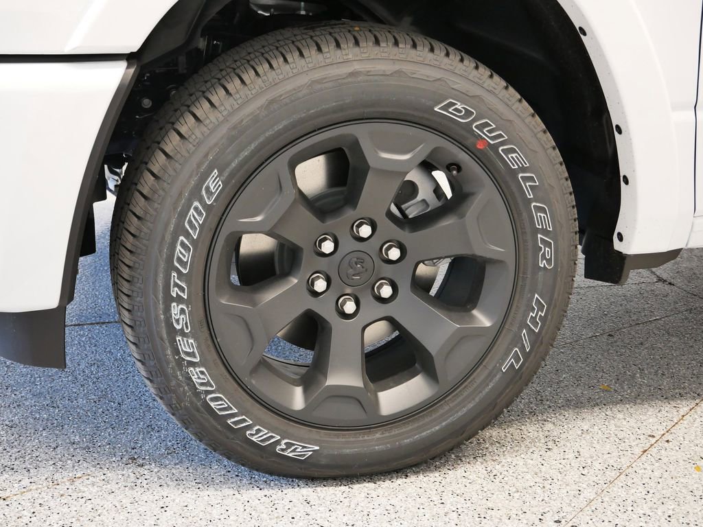 Thumbnail: 2026 RAM 1500 - 15