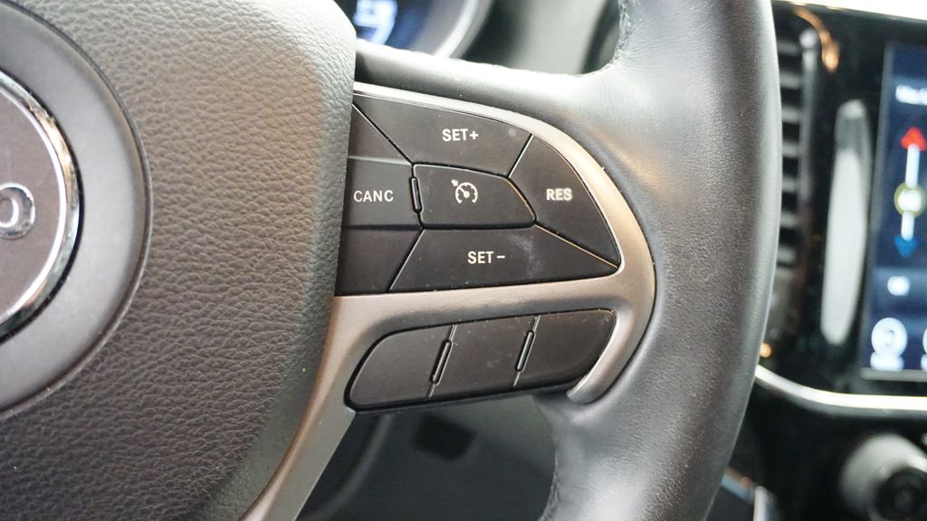 Thumbnail: 2019 Jeep Grand Cherokee - 38