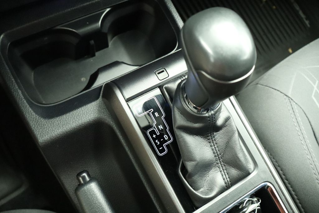 Thumbnail: 2017 Toyota Tacoma - 46