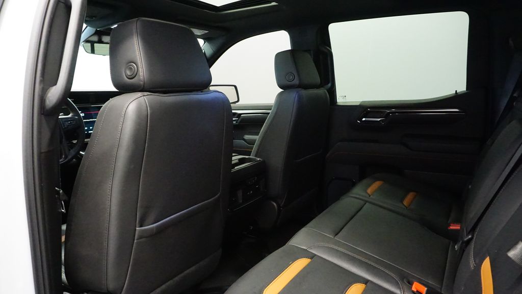 Thumbnail: 2024 GMC Sierra 1500 - 23