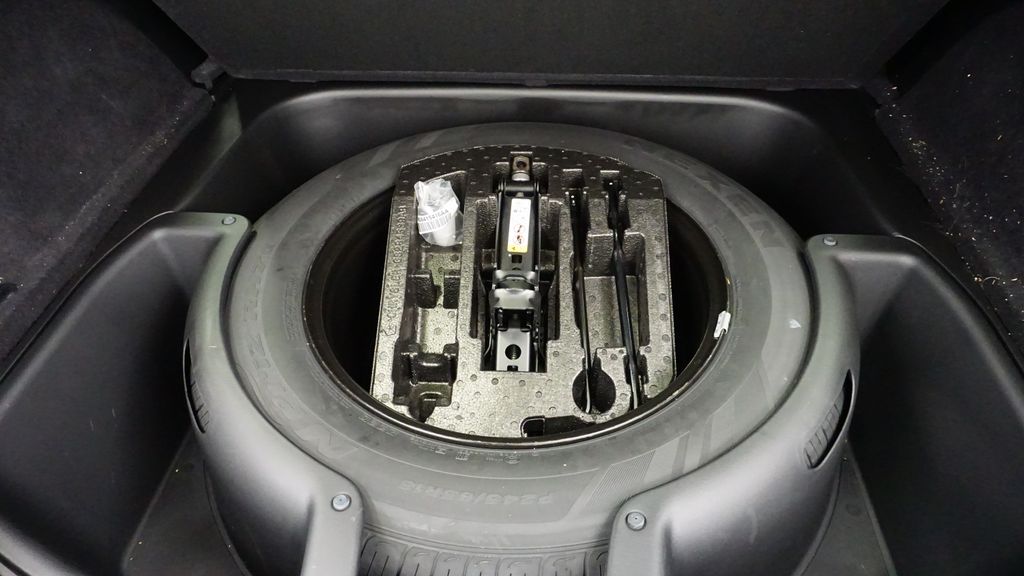 Thumbnail: 2020 Jeep Grand Cherokee - 19