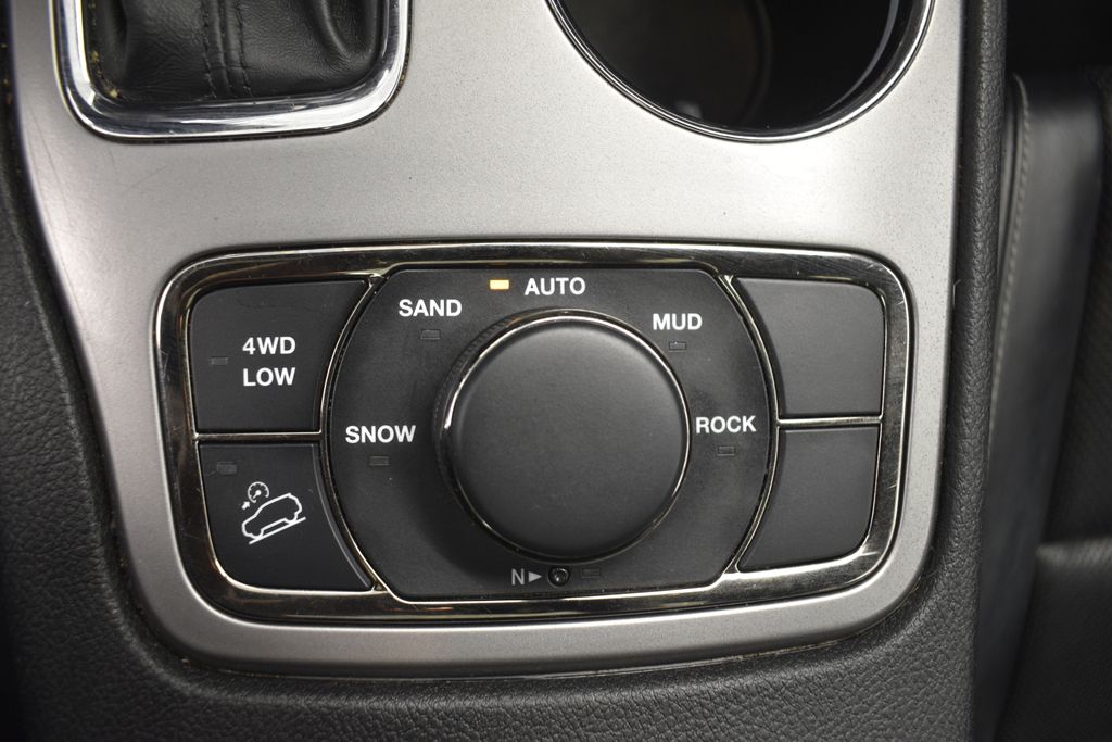 Thumbnail: 2021 Jeep Grand Cherokee - 40