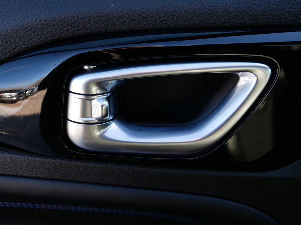 Thumbnail: 2025 Jeep Compass - 34