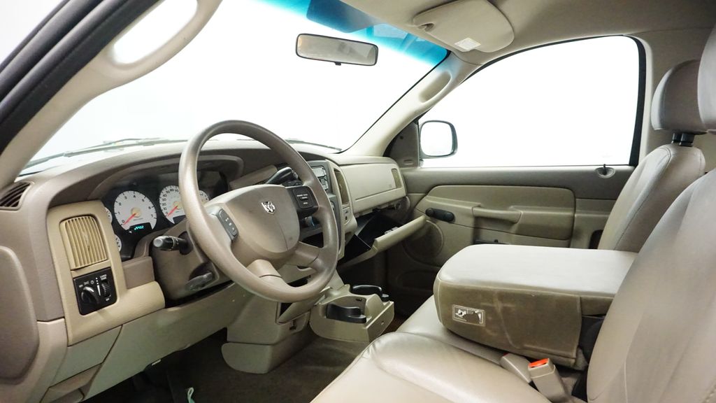 Thumbnail: 2005 Dodge Ram 1500 - 19