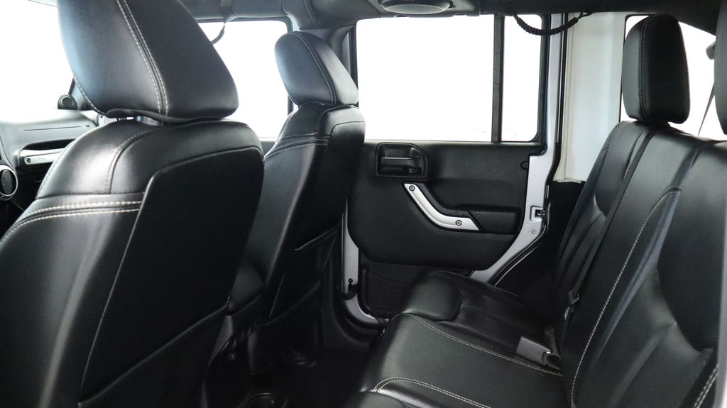 Thumbnail: 2014 Jeep Wrangler - 19