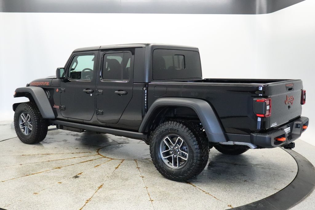 Thumbnail: 2026 Jeep Gladiator - 3
