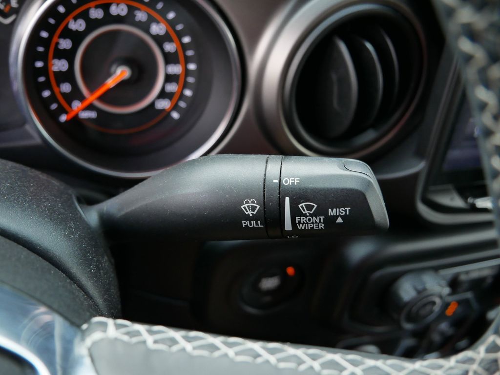 Thumbnail: 2020 Jeep Gladiator - 24