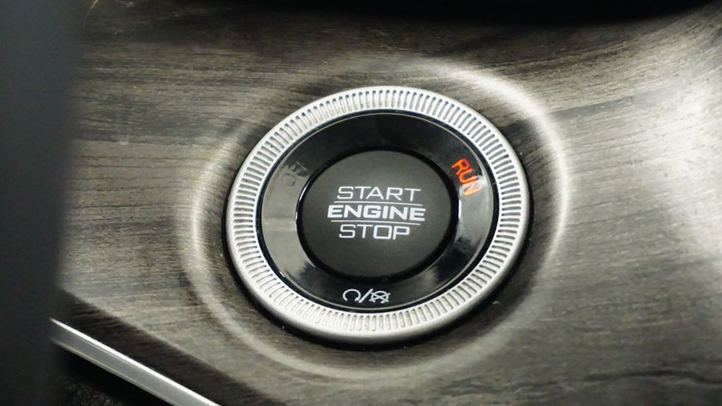 Thumbnail: 2023 Jeep Grand Cherokee L - 35