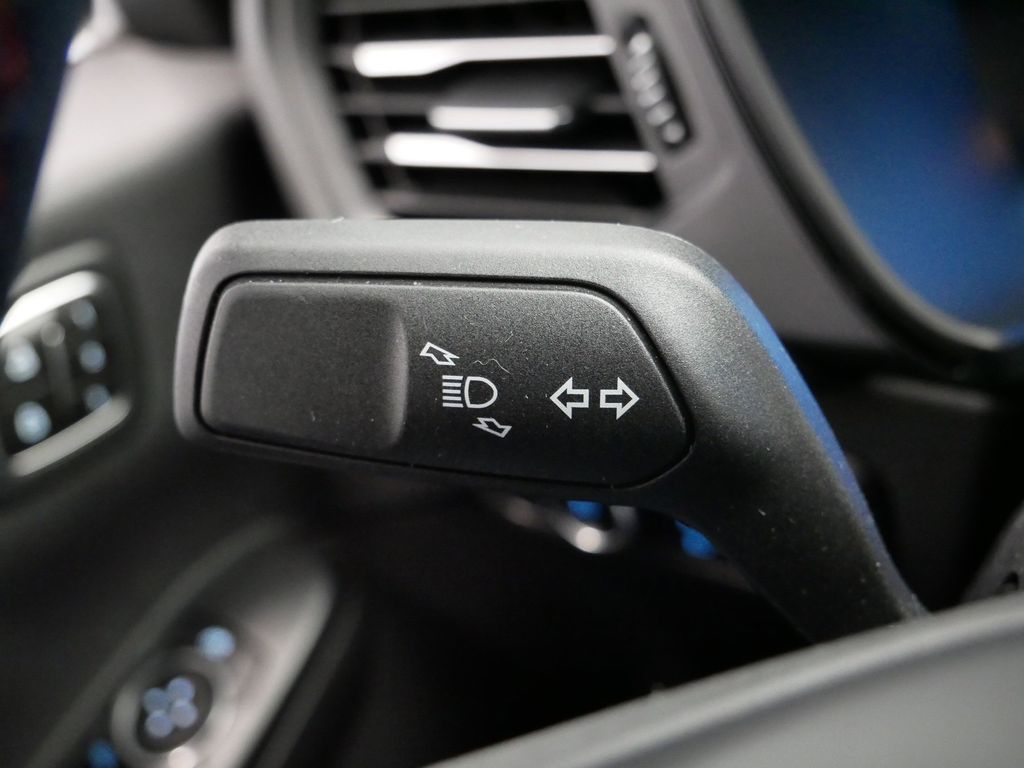 Thumbnail: 2023 Ford Escape - 30