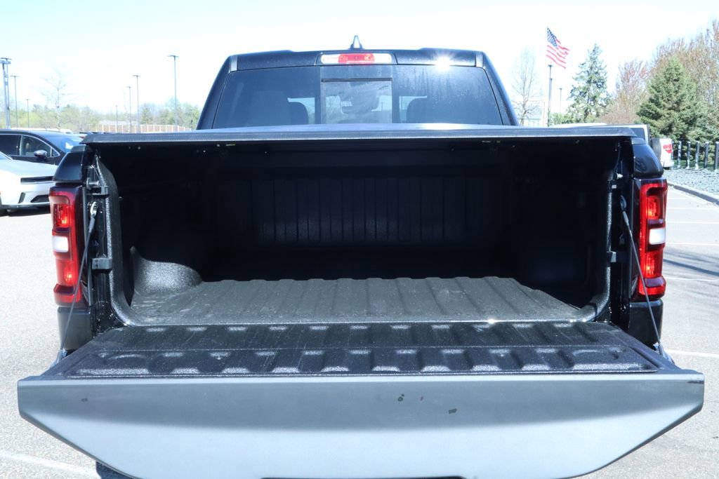 Thumbnail: 2026 RAM 1500 - 18