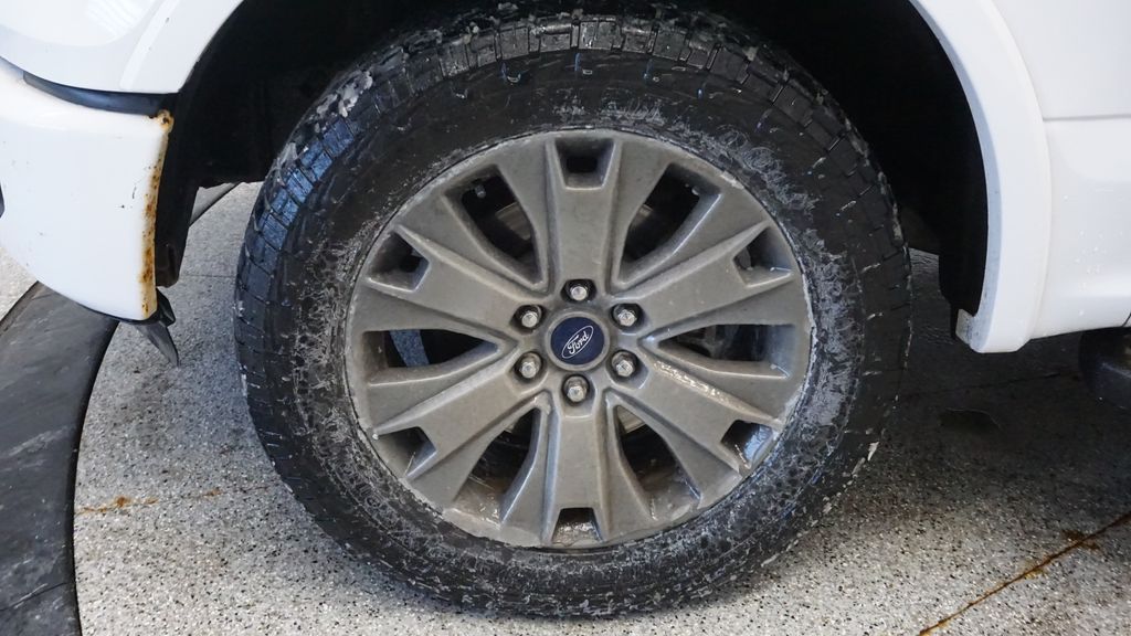 Thumbnail: 2016 Ford F-150 - 15