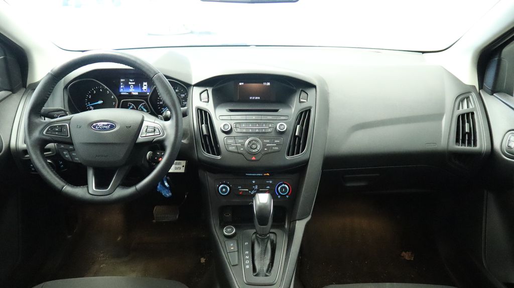 Thumbnail: 2015 Ford Focus - 31