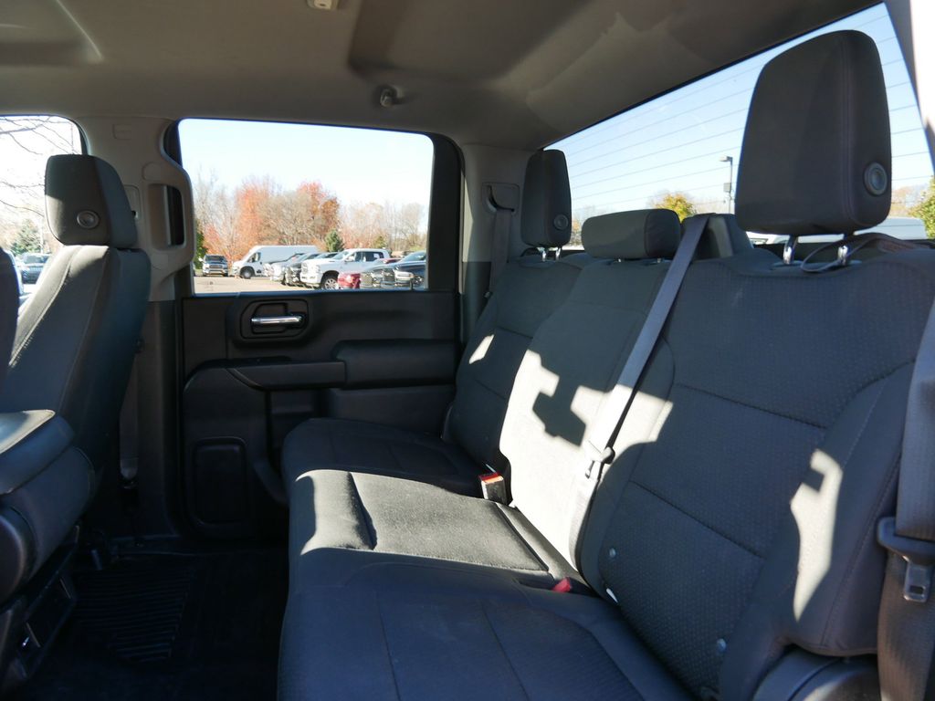 Thumbnail: 2021 Chevrolet Silverado 2500 - 29