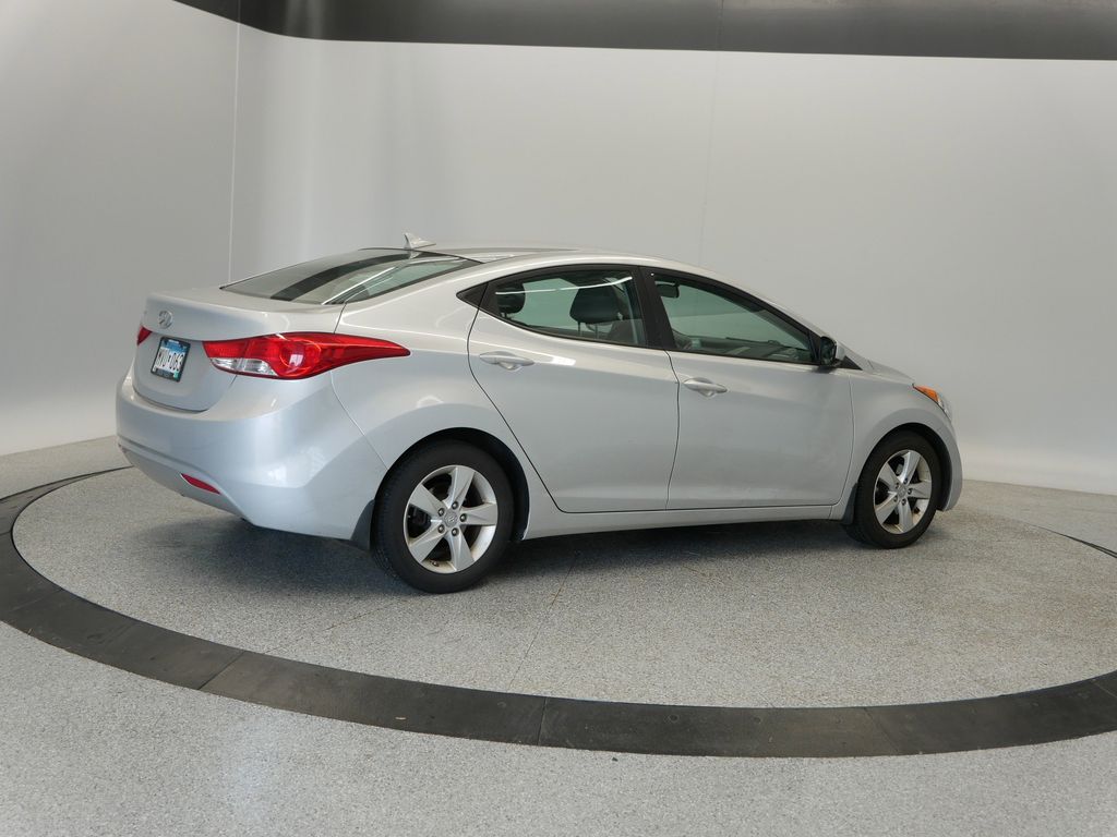 Thumbnail: 2013 Hyundai Elantra - 4