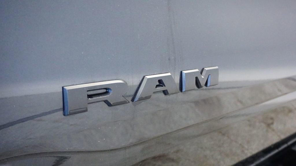 Thumbnail: 2019 RAM 1500 - 13