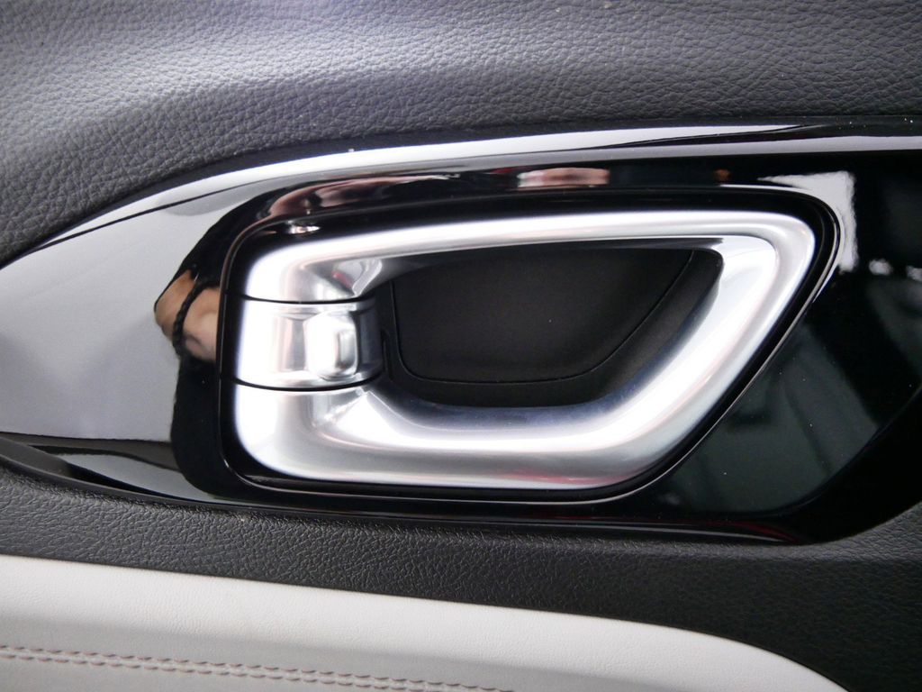 Thumbnail: 2025 Jeep Compass - 36