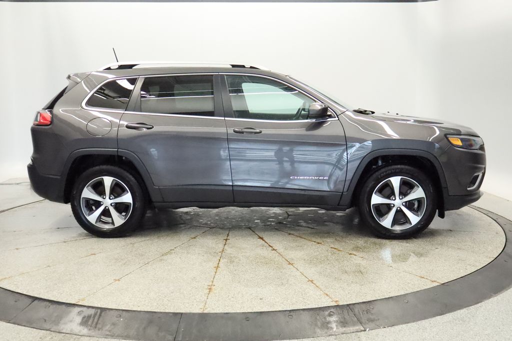 Thumbnail: 2021 Jeep Cherokee - 8