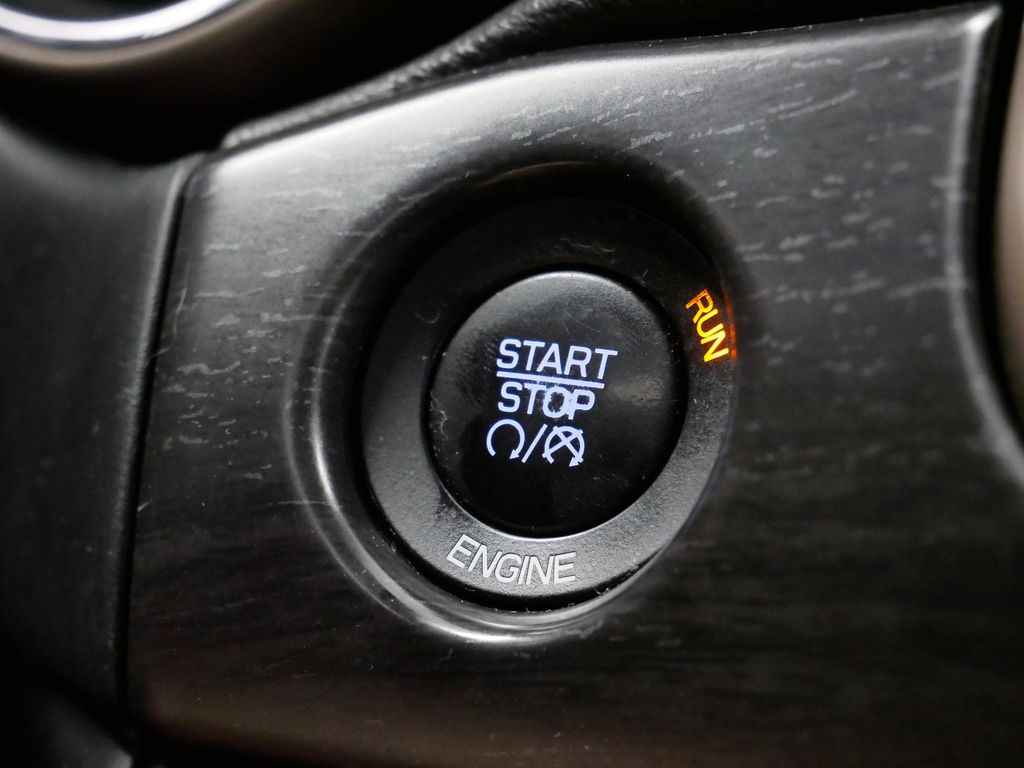 Thumbnail: 2014 Jeep Grand Cherokee - 35